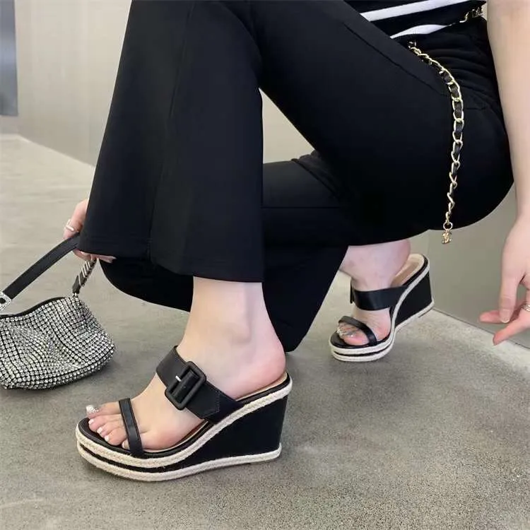Dayla Strap Wedges