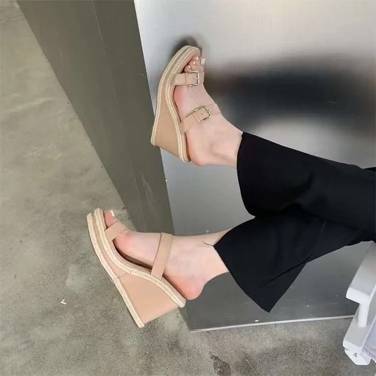 Dayla Strap Wedges