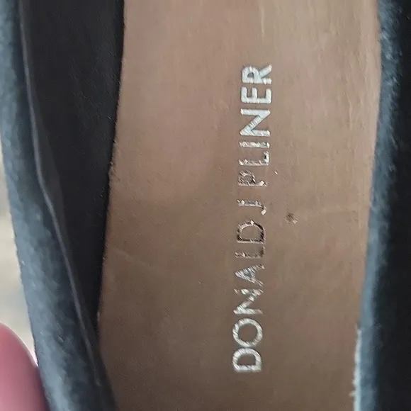 Donald J Pliner Ediee Black Suede Wedge Heel 8 made in Italy