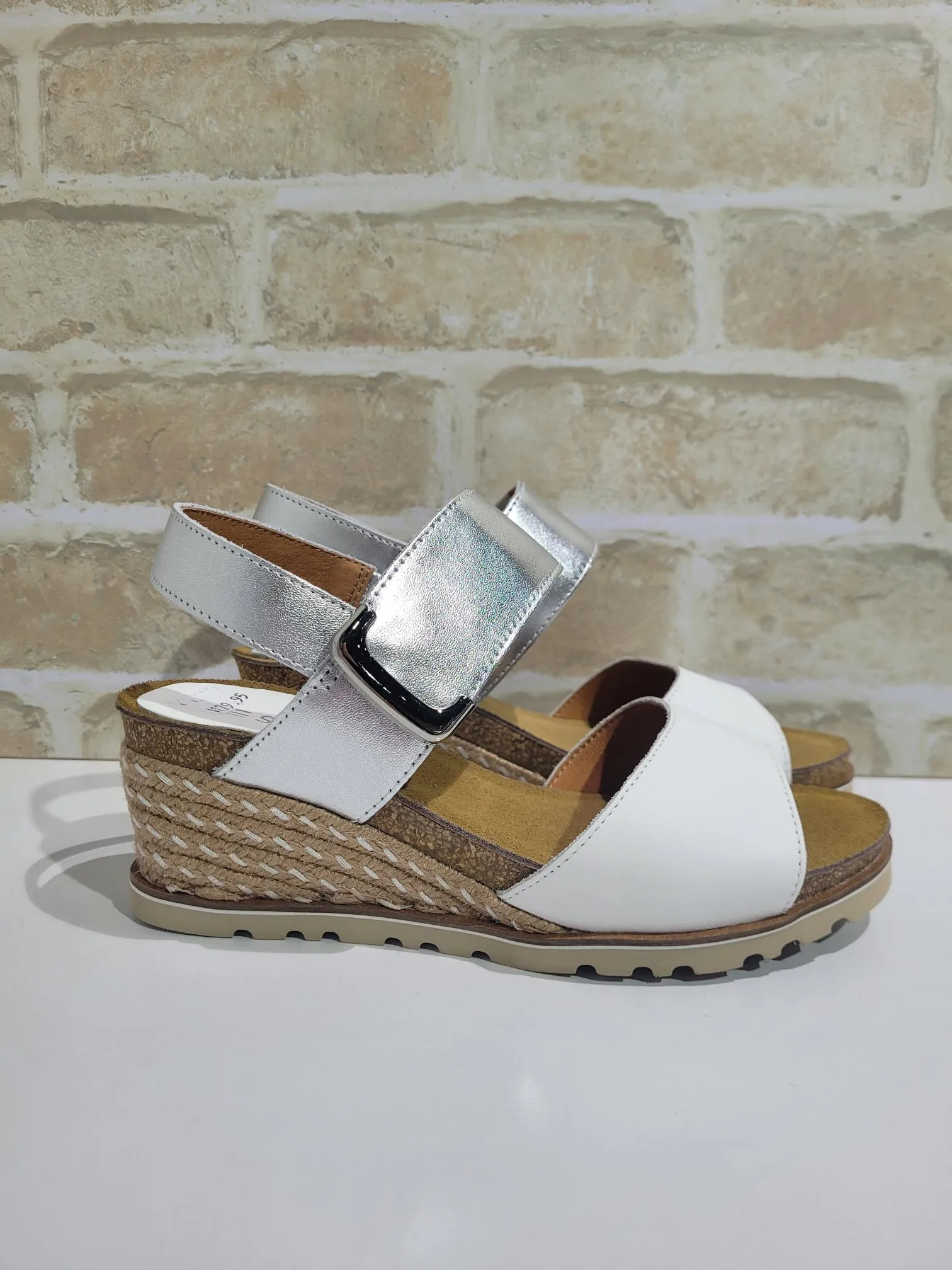 Evita White/Silver by Le Sansa