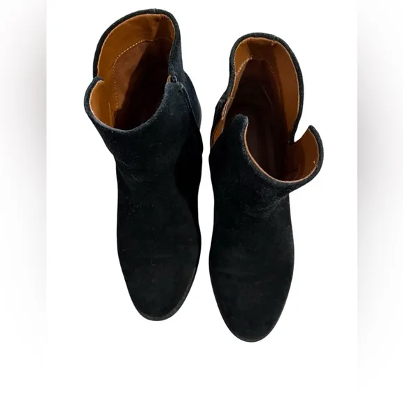 Franco Sarto suede Happily Chelsea low heel ankle boot comfort classic shoe SZ 8