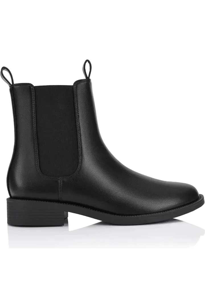 Grayson Chelsea Ankle Boots Black