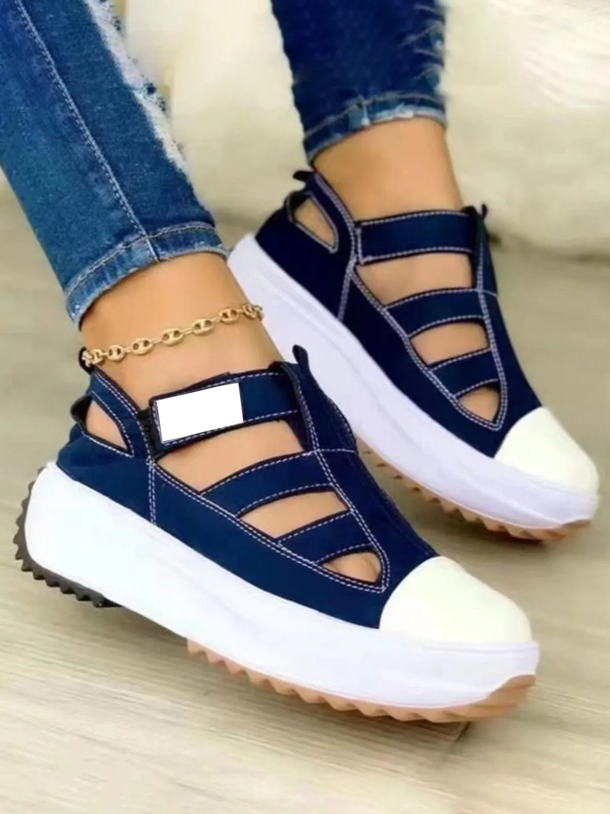 Hollow Breathable Canvas Platform Shoes