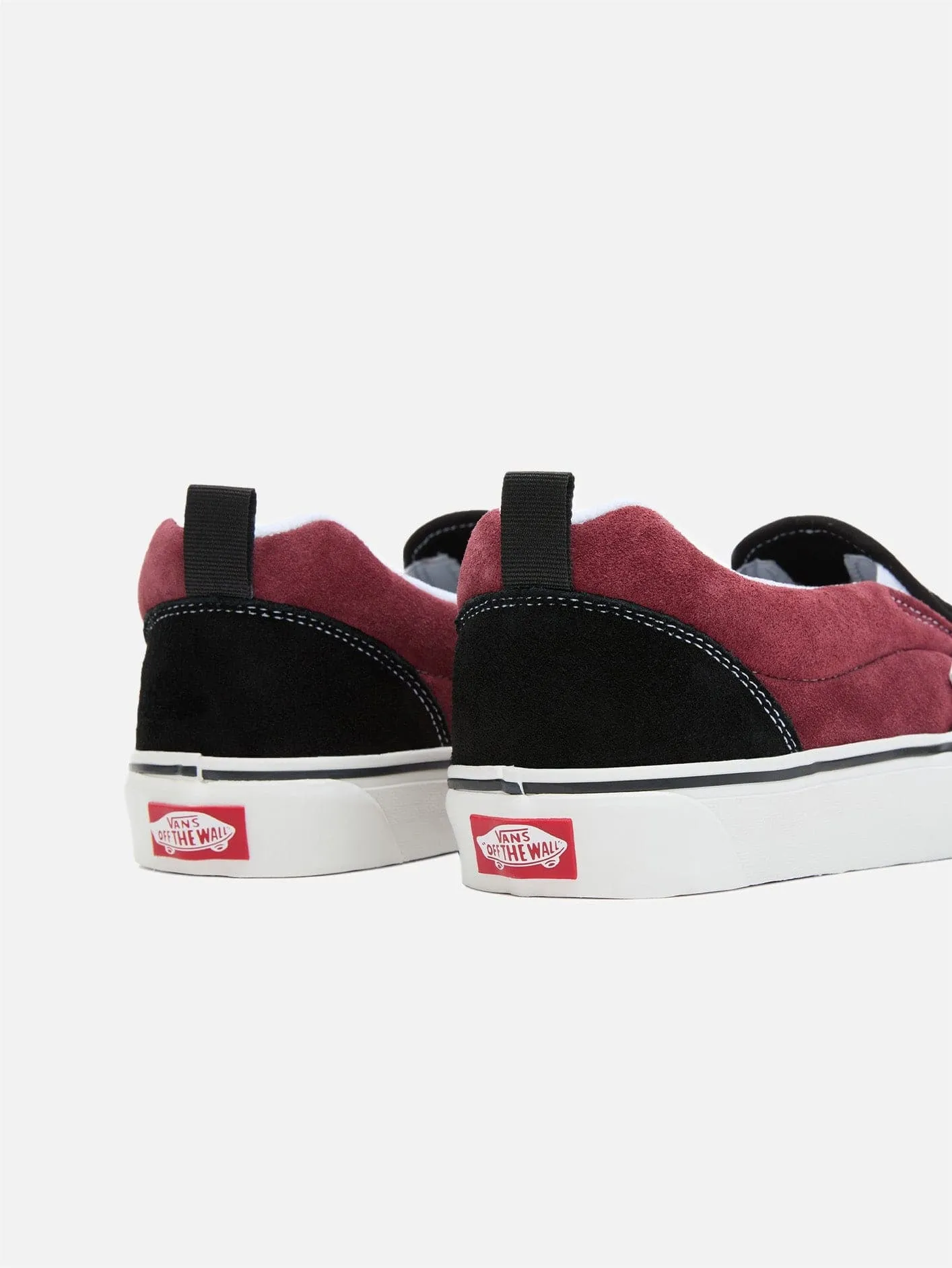 Knu Slip "Black/Port"
