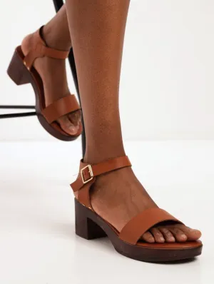 Ladies Low-Block Heel Mule Clog - Tan