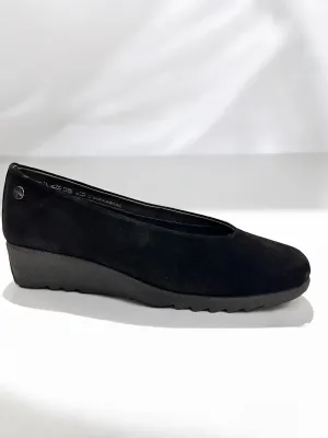 Lockheed Suede