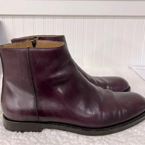 Men’s Jimmy Choo Leather Maroon Size 42 1/2 Size 9 US  pre owned. Normal wear