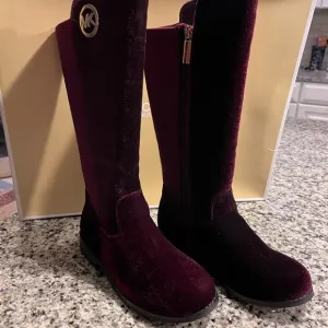 Michael Kors Emma Lily velour boots grade school new Plum Youth Girls Size 3