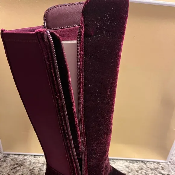 Michael Kors Emma Lily velour boots grade school new Plum Youth Girls Size 3