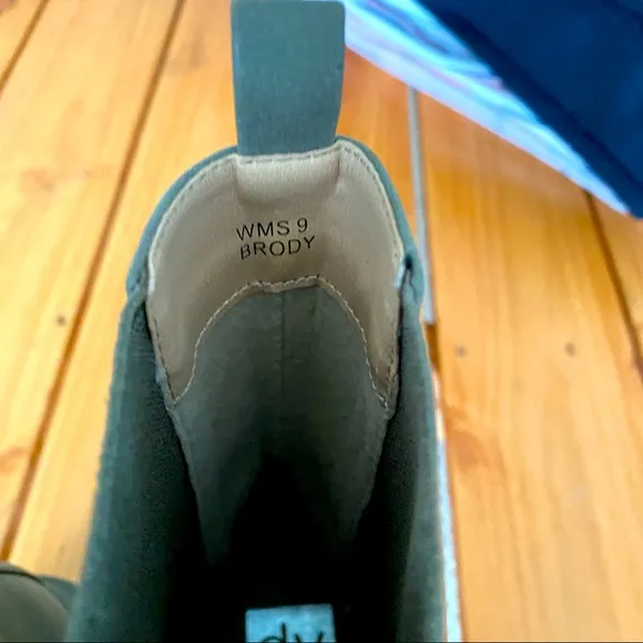 NWOT DV Dolce Vita Brody Chelsea Boot
