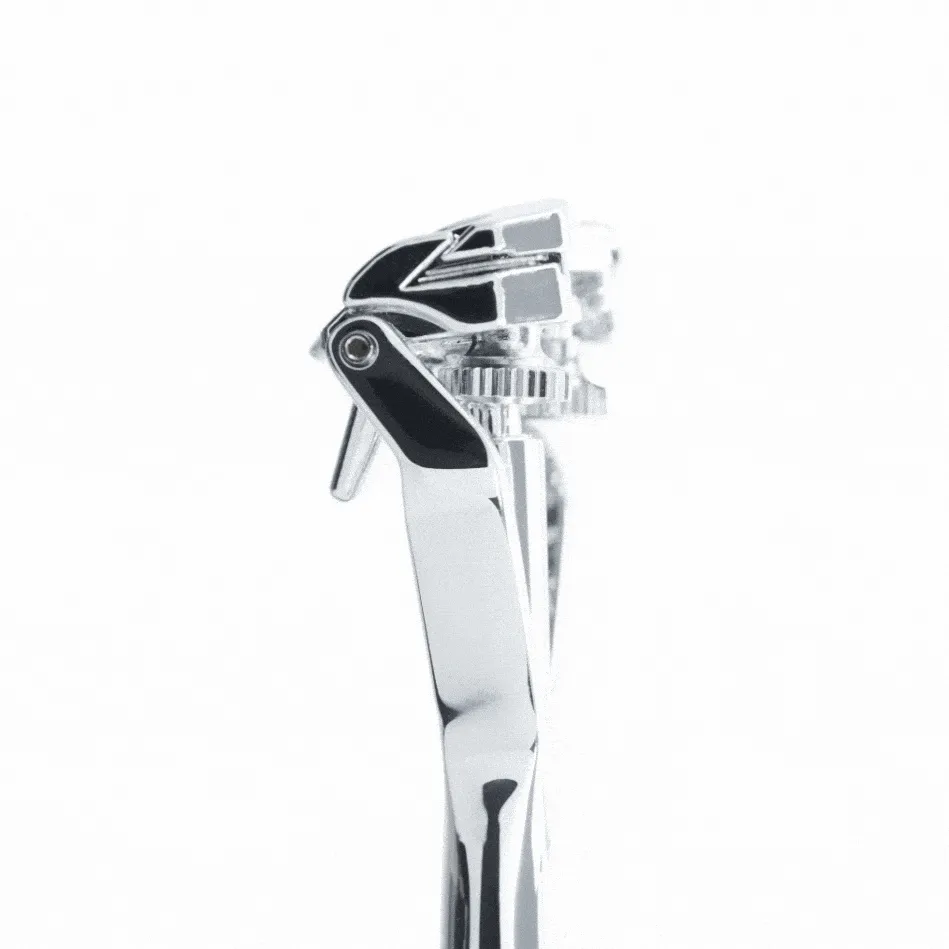 SHAVENT GIFT SET: swing head razor and stand