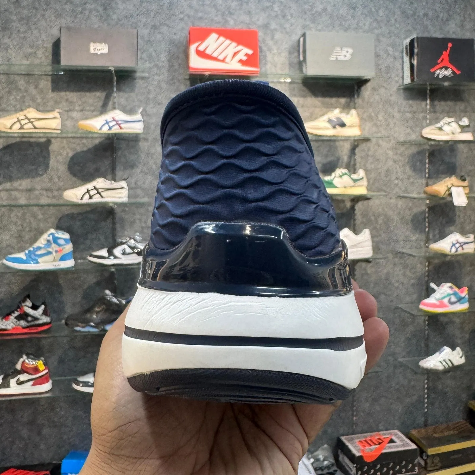 Skechers Hyperburst Max Cushion Slip-ins Blue