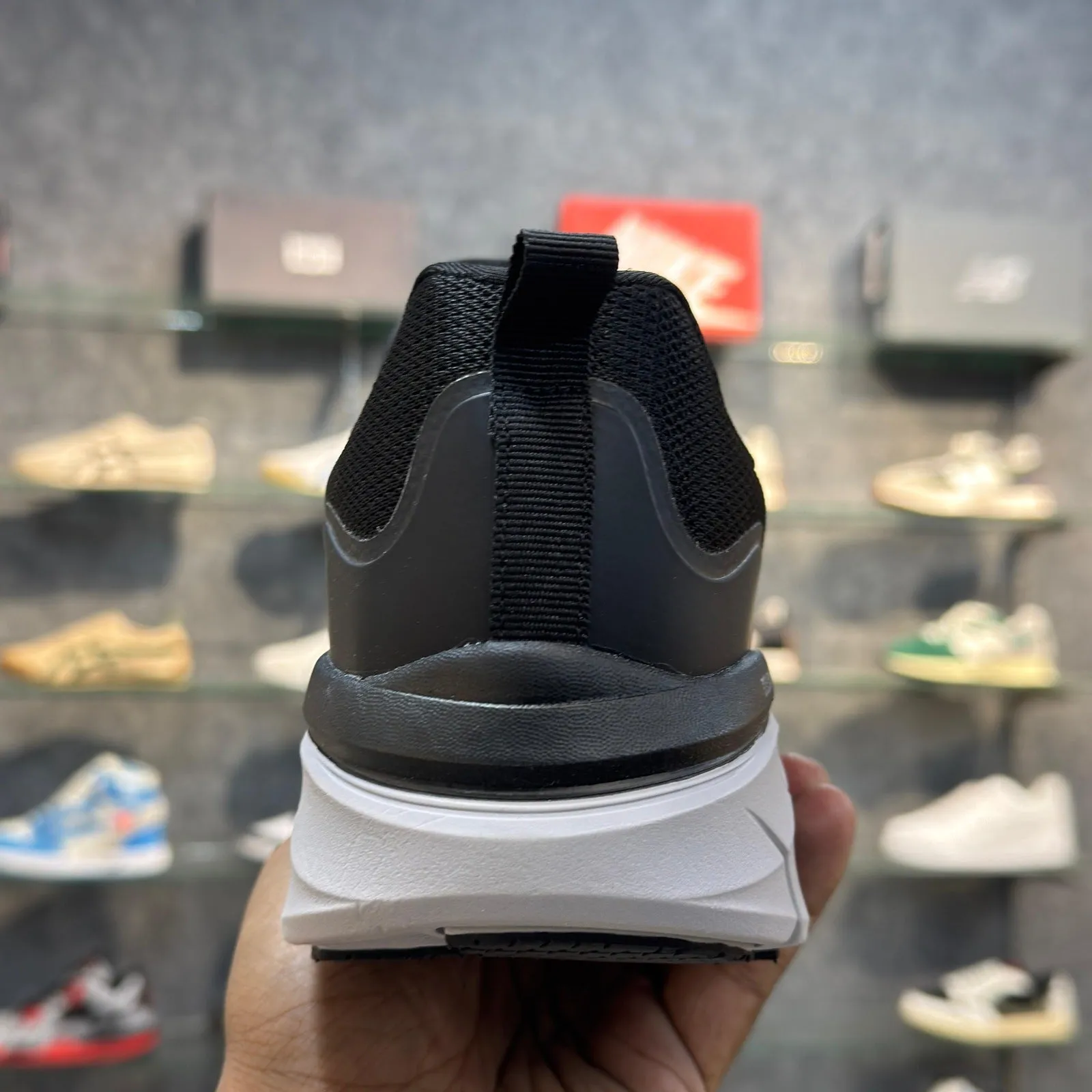 Sketcher Dlux Walker "Black Gray"