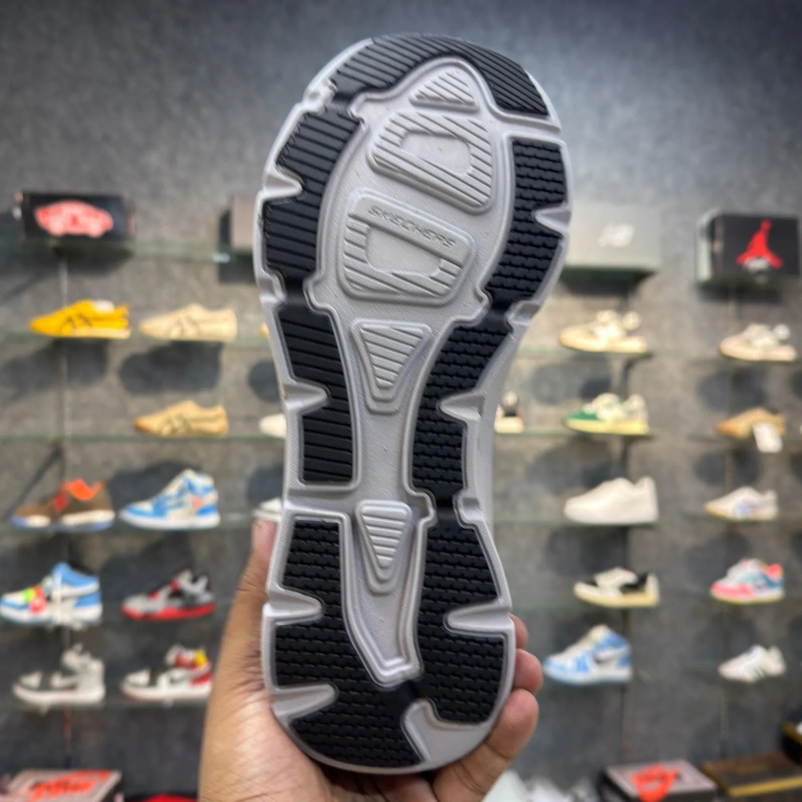 Sketcher Dlux Walker "Black Gray"