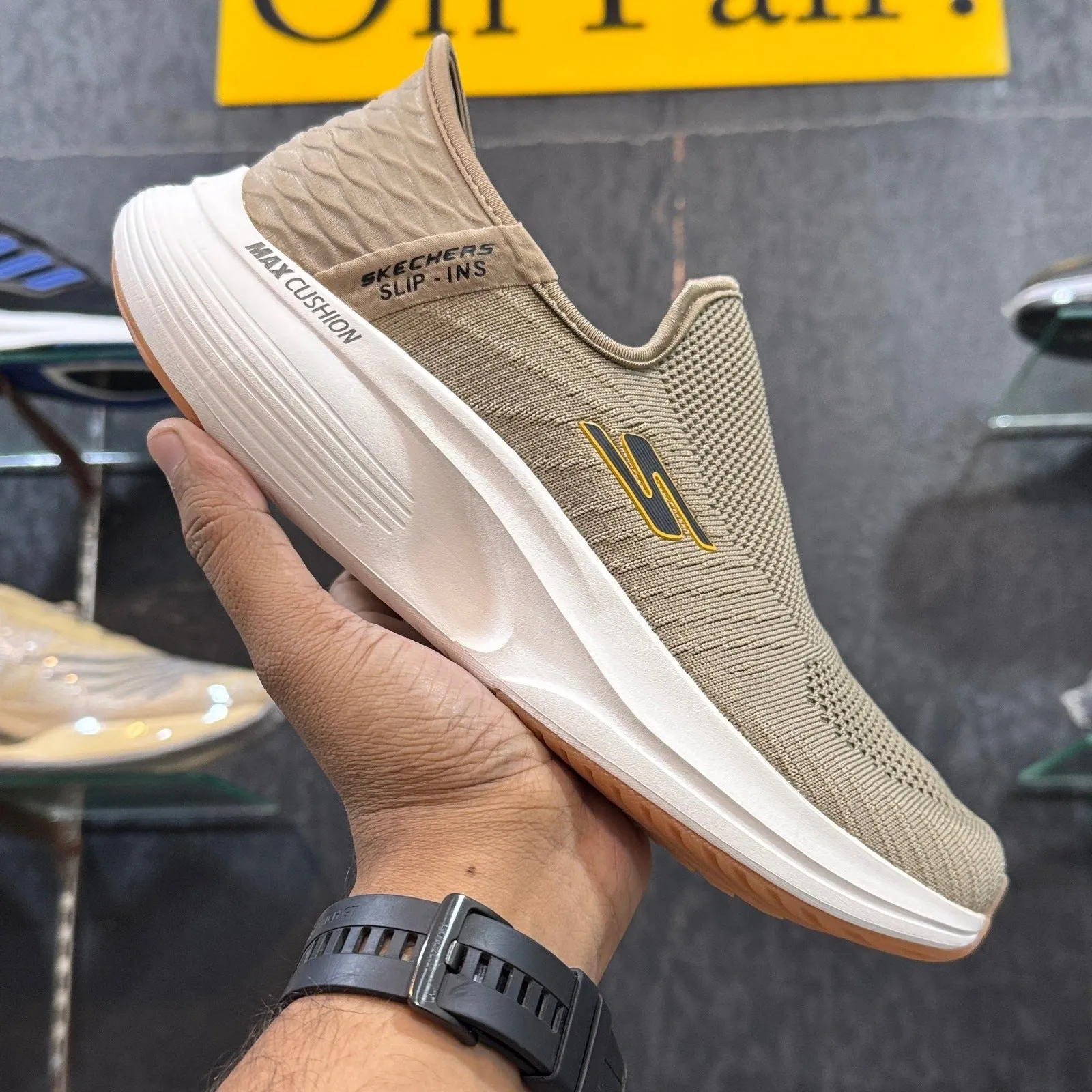 Sketcher Slip ins "Cream"