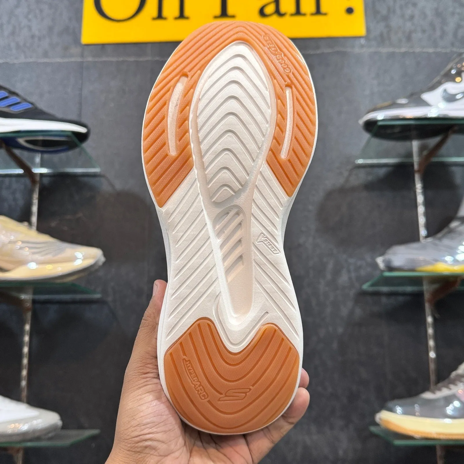 Sketcher Slip ins "Cream"