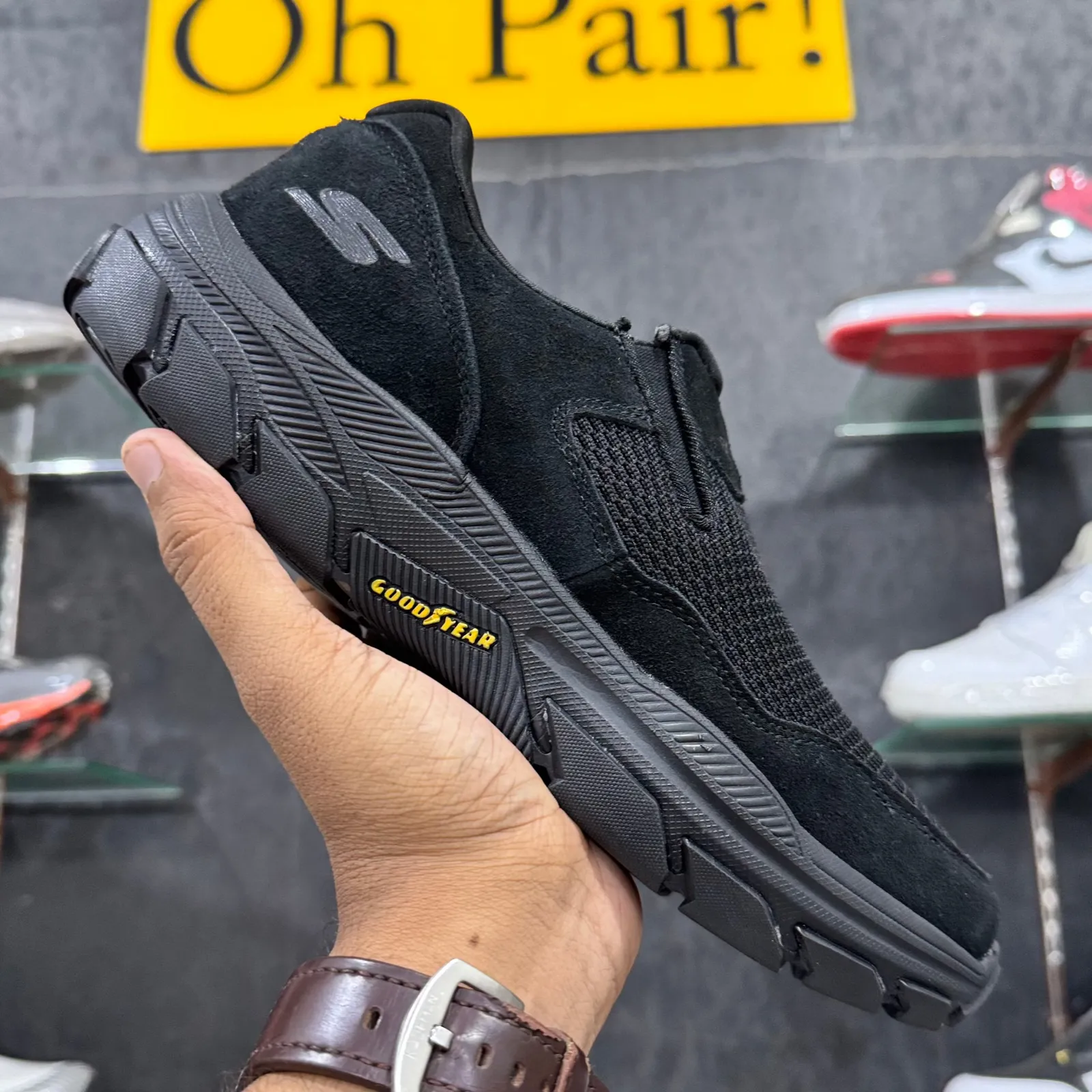 Sketcher Steady Grip "All Black"