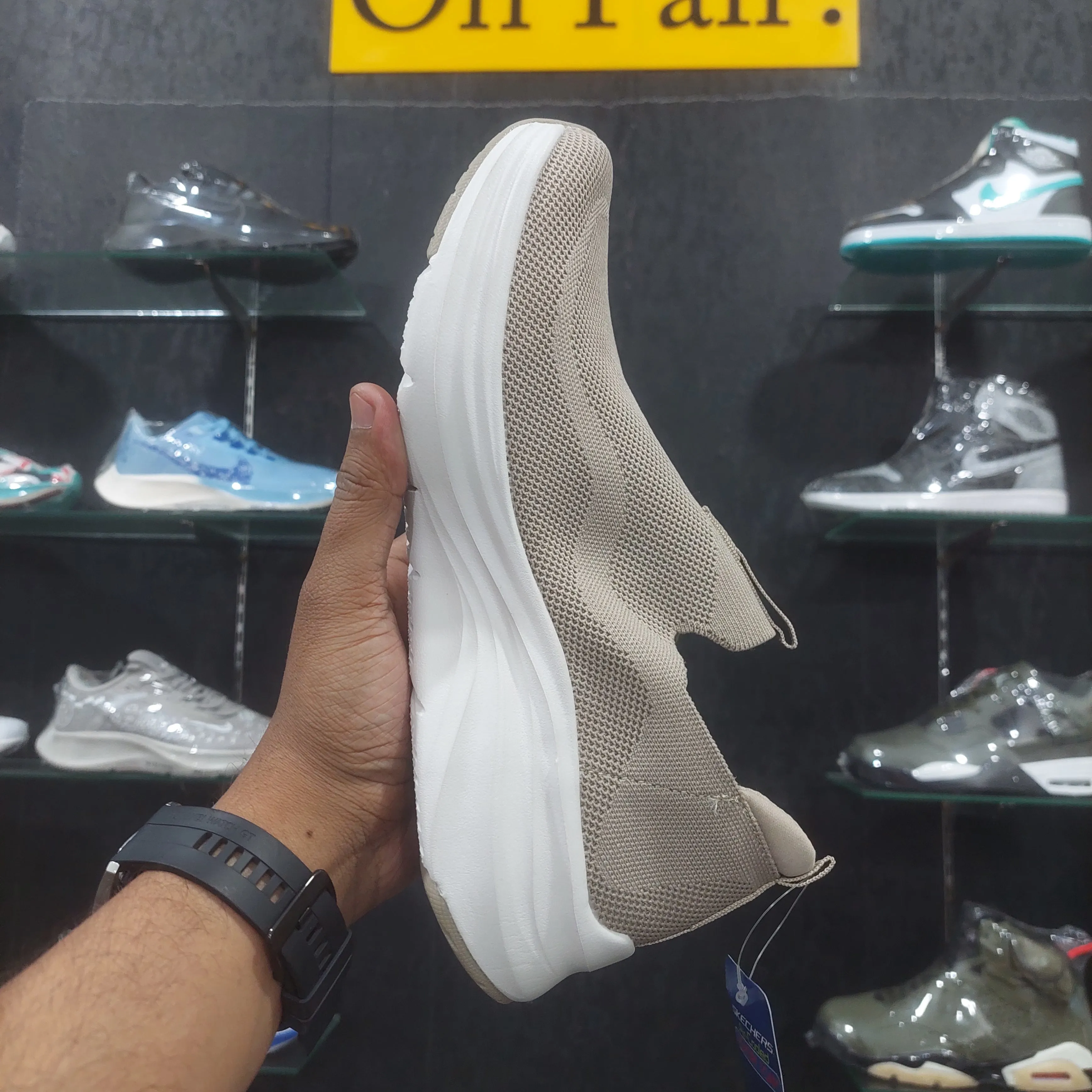 Sketchers Vapour Foam Khaki