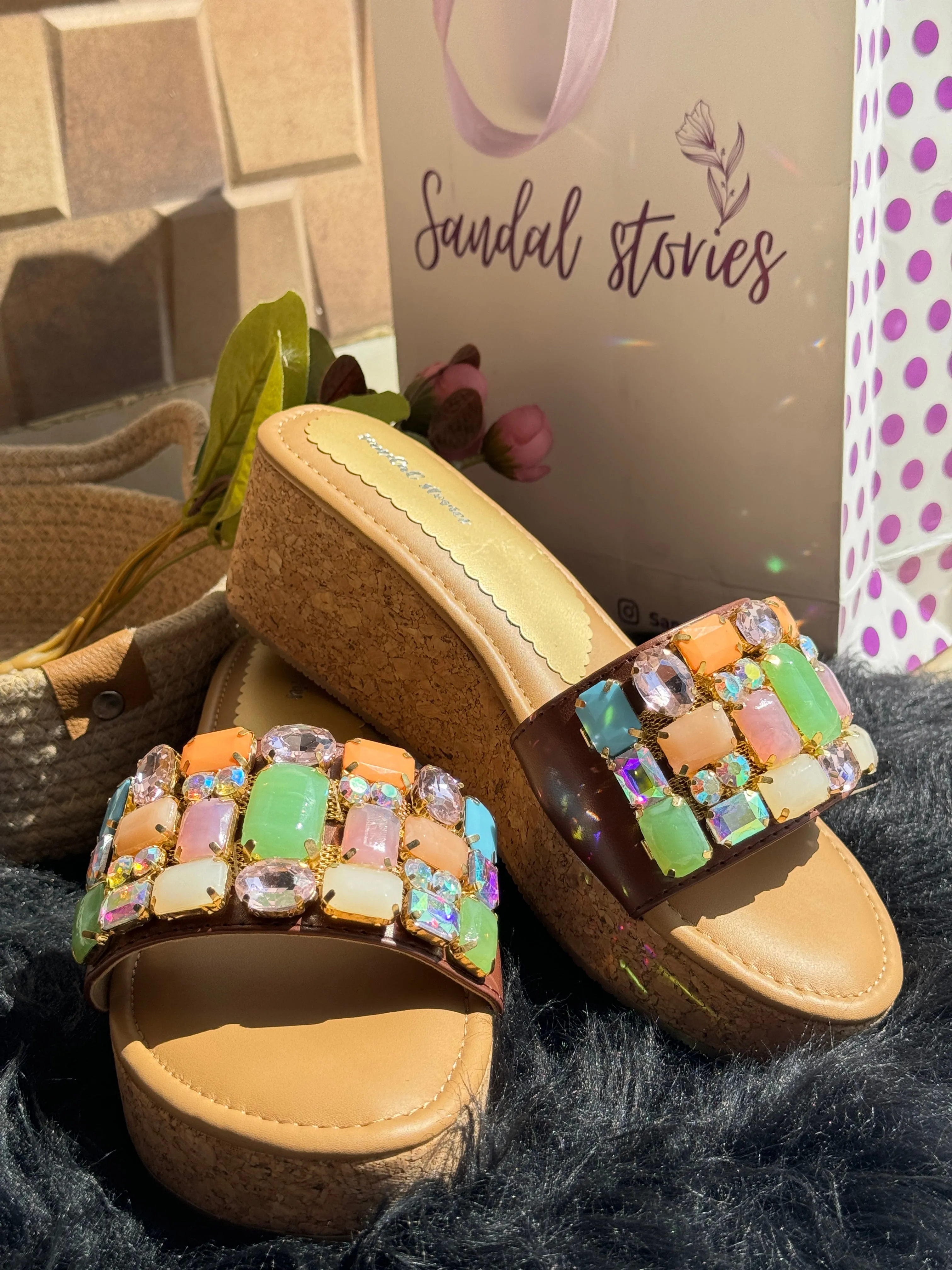 Solitaire Prism Luxe Wedges