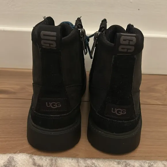UGG Australia UGG Kid's Robley Waterproof Leather Boot