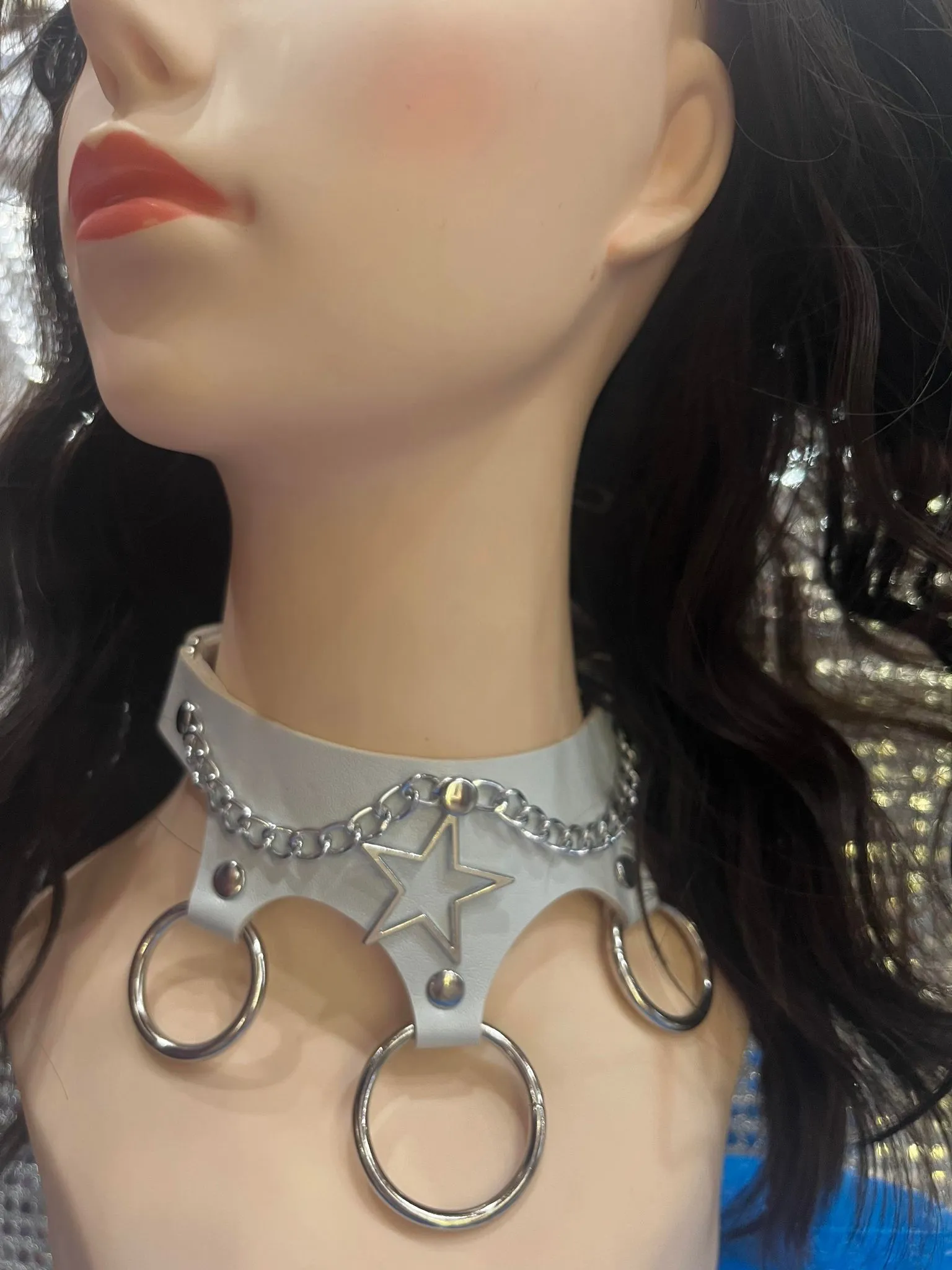 White Choker Styles