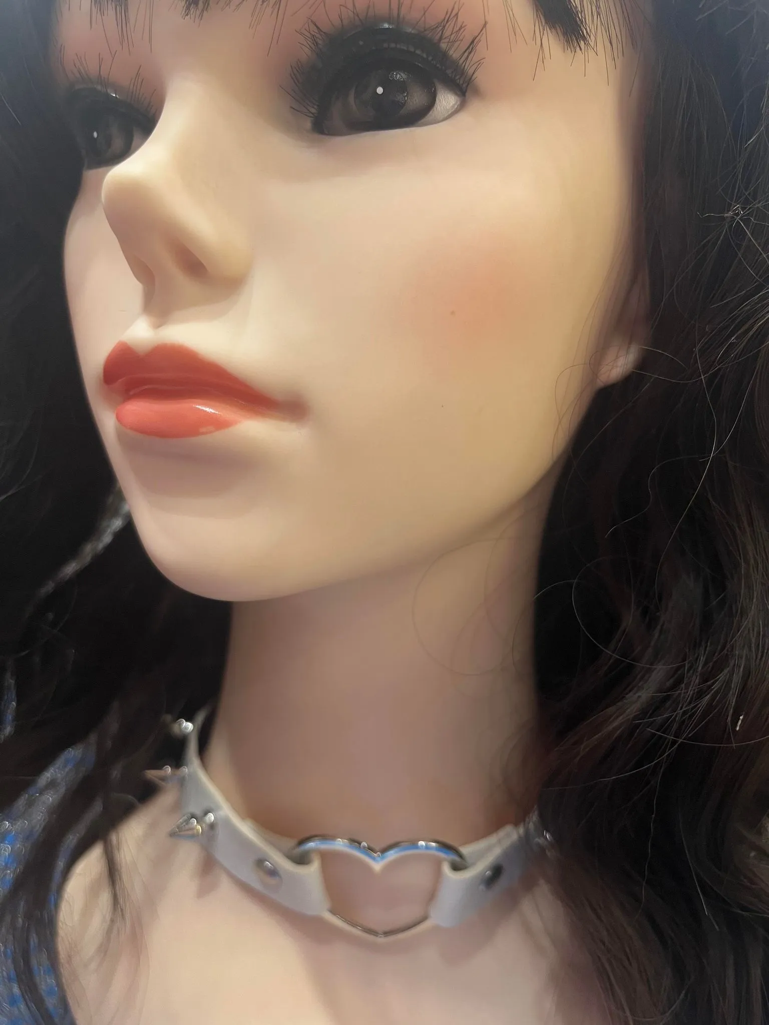 White Choker Styles