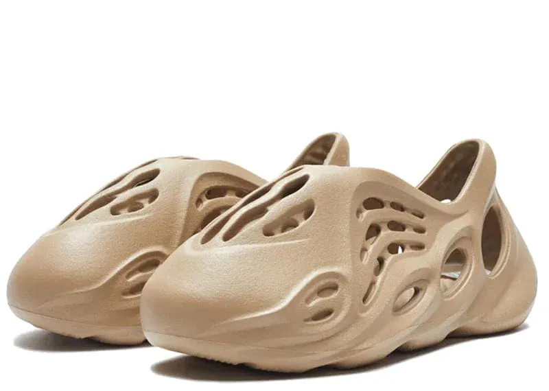 Yeezy Foam RNNR Mist