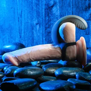 Zero Tolerance Vibrating Black Ball Cradle